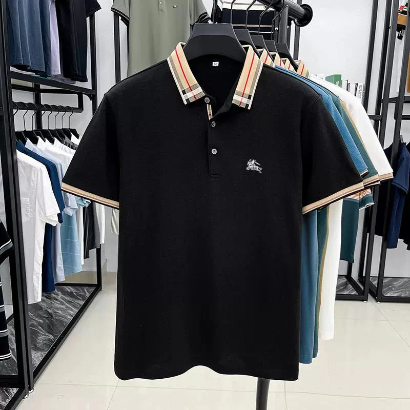 Aeristo checks T-shirt