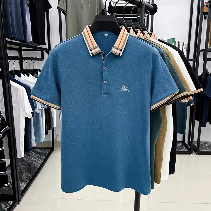 Aeristo checks T-shirt